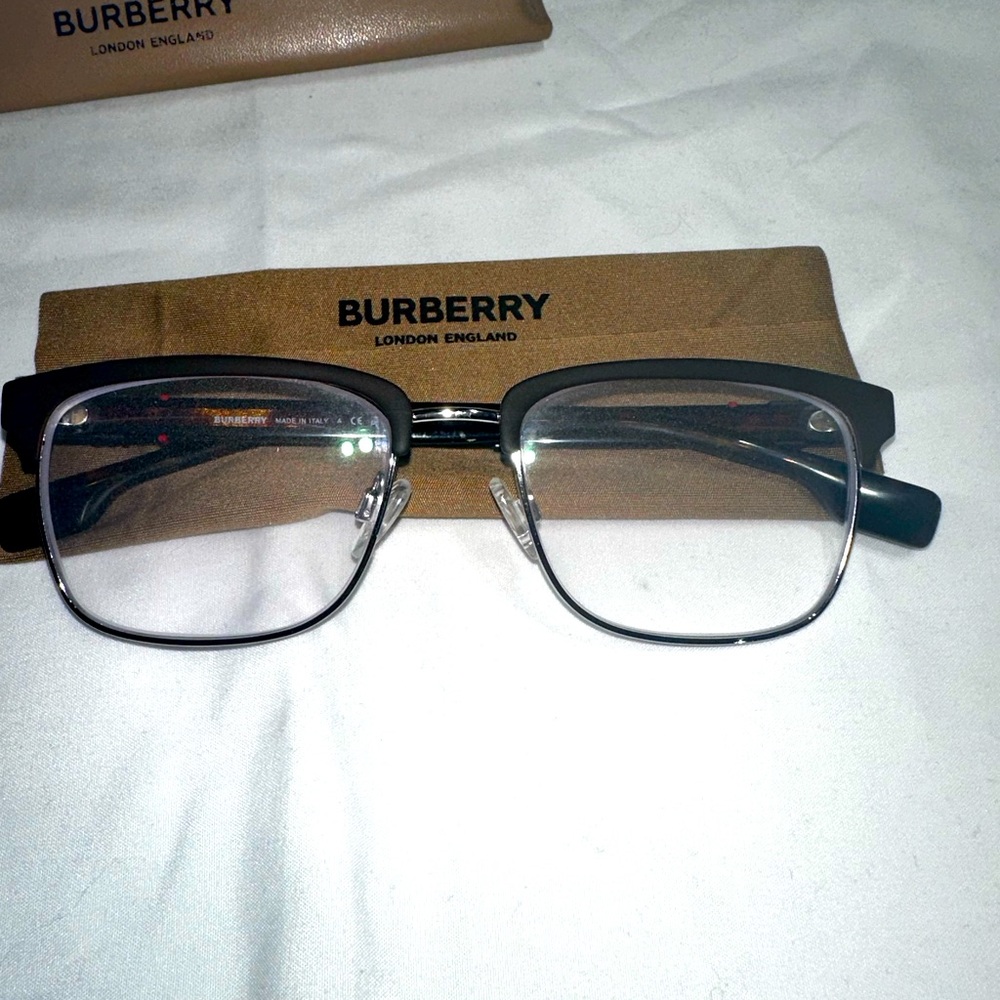 Burberry prescription glasses